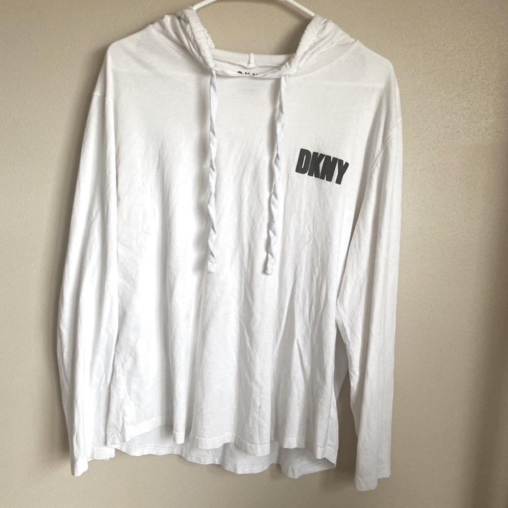 3/$5🤩DKNY graphic long sleeve shirt w/hood